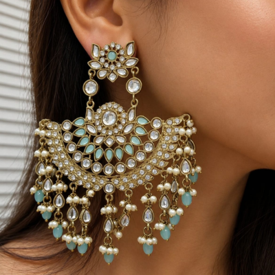 Gulnaz Crescent Earring