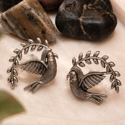 Hiraola's Product Image