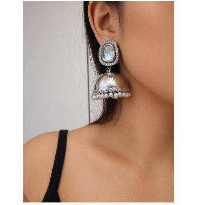 Hiraola's Product Image