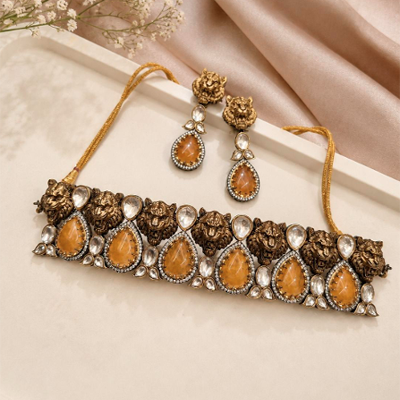 Hiraola's Product Image