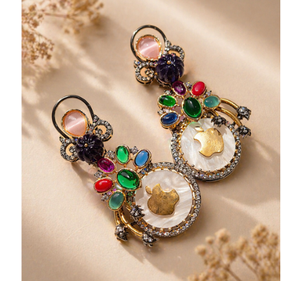 Bold design earrings
