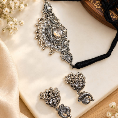 Hiraola's Product Image