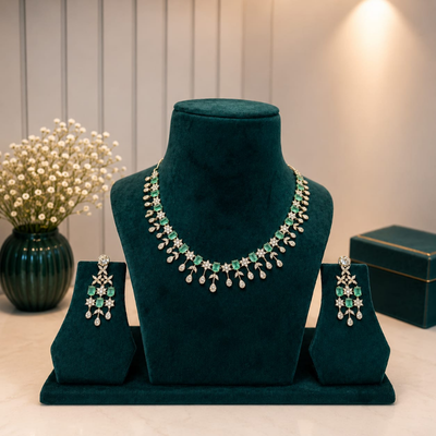 Hiraola's Product Image
