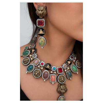 Hiraola's Product Image