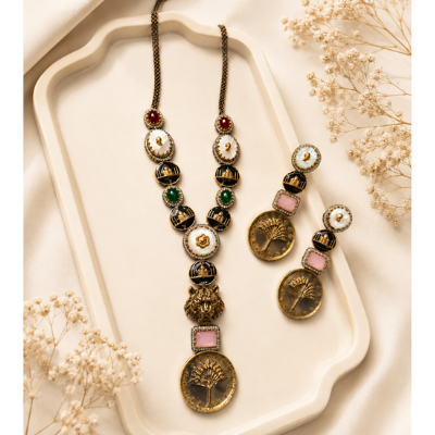 Lion Motif Coin Pendant Necklace