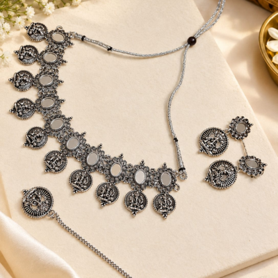 Hiraola's Product Image